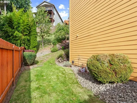 943 W Y Street Washougal WA 98671