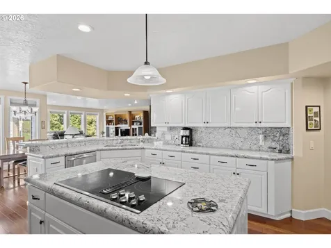1791 Scotts Valley Road Yoncalla OR 97499