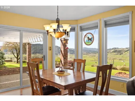 1791 Scotts Valley Road Yoncalla OR 97499