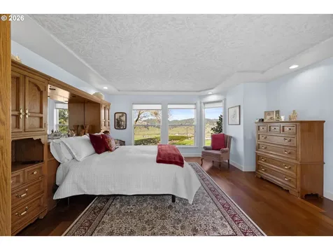 1791 Scotts Valley Road Yoncalla OR 97499