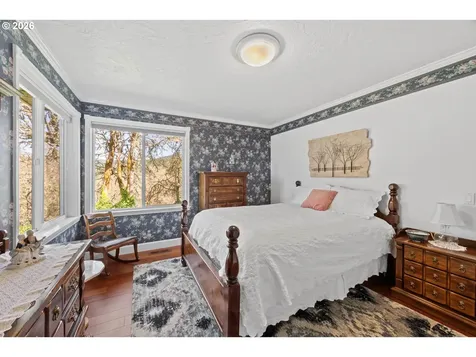 1791 Scotts Valley Road Yoncalla OR 97499