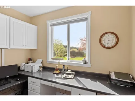 1791 Scotts Valley Road Yoncalla OR 97499