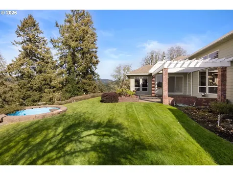 1791 Scotts Valley Road Yoncalla OR 97499