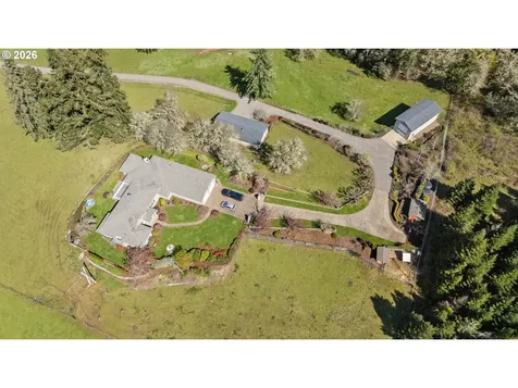 1791 Scotts Valley Road Yoncalla OR 97499