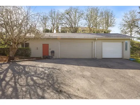 1791 Scotts Valley Road Yoncalla OR 97499