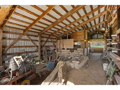 1791 Scotts Valley Road Yoncalla OR 97499