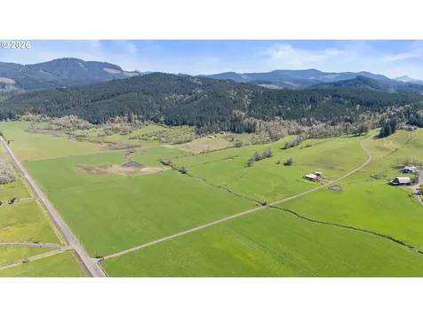1791 Scotts Valley Road Yoncalla OR 97499