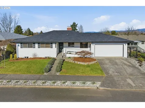 14205 NE Fremont Court Portland OR 97230