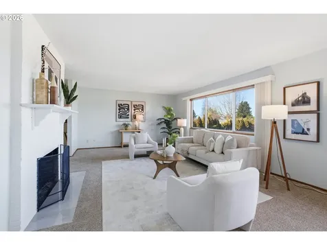 14205 NE Fremont Court Portland OR 97230
