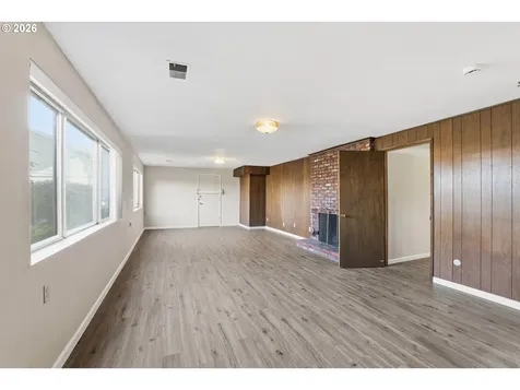 14205 NE Fremont Court Portland OR 97230