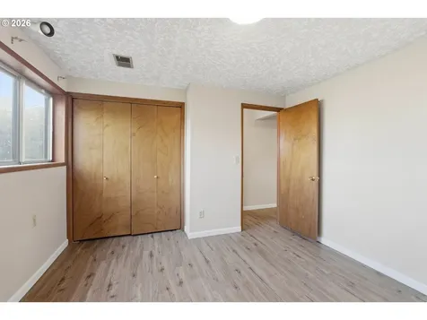 14205 NE Fremont Court Portland OR 97230