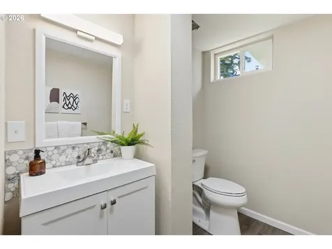 14205 NE Fremont Court Portland OR 97230