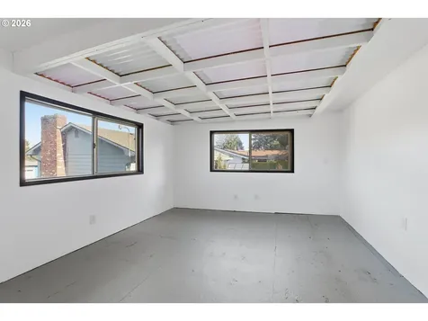 14205 NE Fremont Court Portland OR 97230