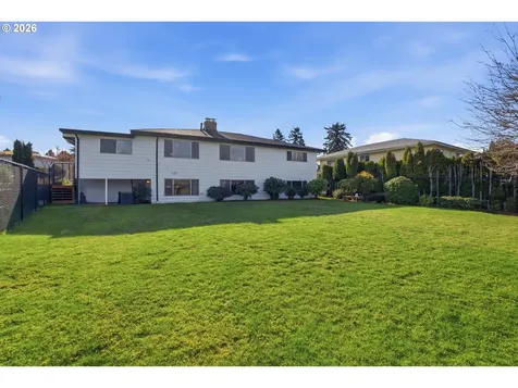 14205 NE Fremont Court Portland OR 97230