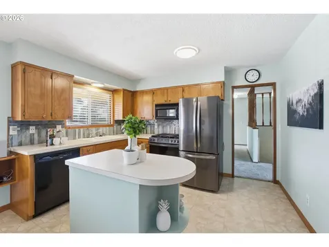 14205 NE Fremont Court Portland OR 97230