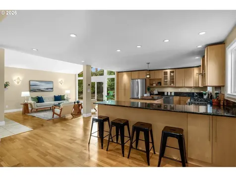 2641 SW Ridge Drive Portland OR 97219