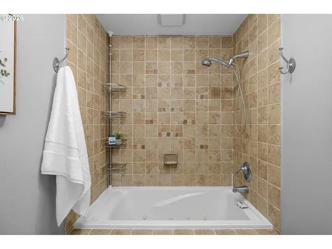 2641 SW Ridge Drive Portland OR 97219