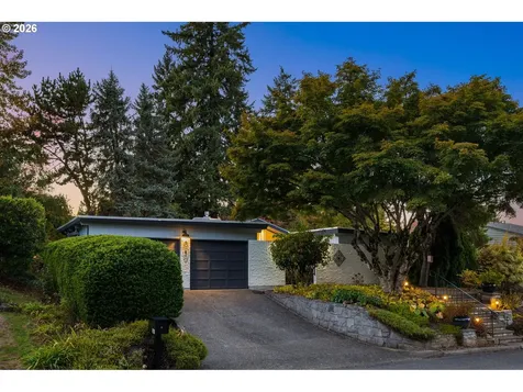 2641 SW Ridge Drive Portland OR 97219
