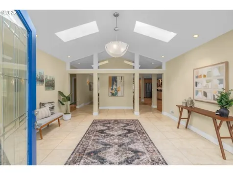 2641 SW Ridge Drive Portland OR 97219