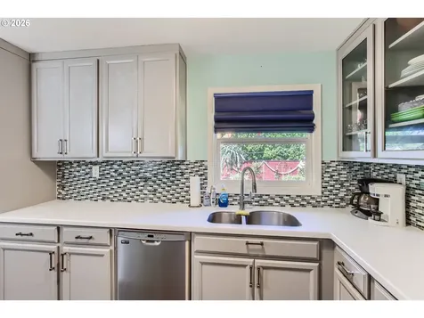 16827 SE Rhine Street Portland OR 97236
