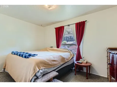 16827 SE Rhine Street Portland OR 97236