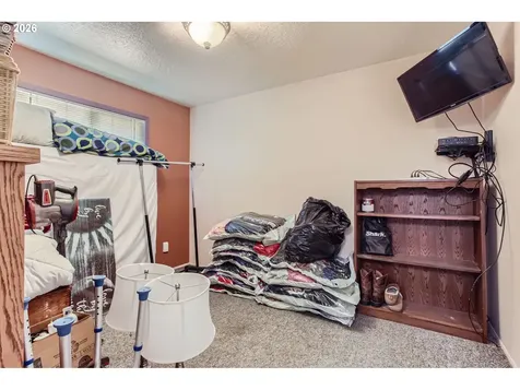 16827 SE Rhine Street Portland OR 97236