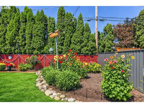 16827 SE Rhine Street Portland OR 97236