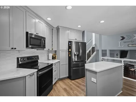 8020 SW Gearhart Drive Beaverton OR 97007