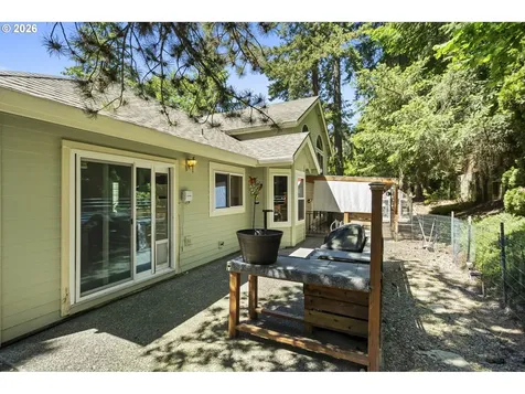 8020 SW Gearhart Drive Beaverton OR 97007