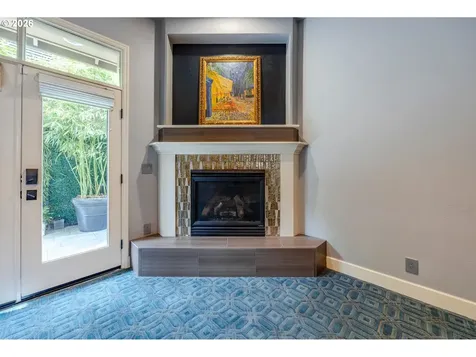 2073 Lake Wind Drive Eugene OR 97408