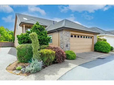 2073 Lake Wind Drive Eugene OR 97408