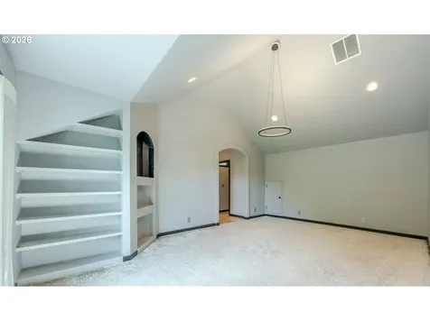 2073 Lake Wind Drive Eugene OR 97408
