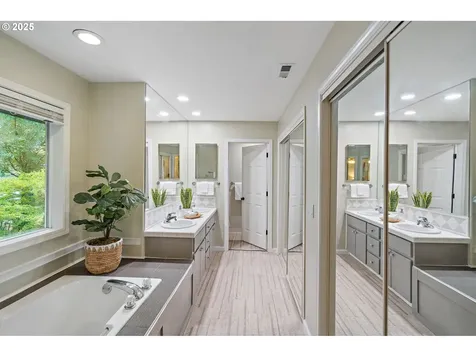 10850 SW Falcon Court Beaverton OR 97007