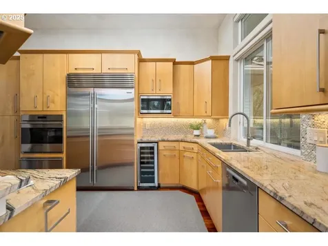 6260 SW Sheridan Street Portland OR 97225