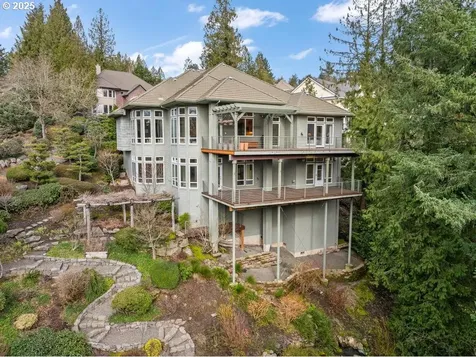 6260 SW Sheridan Street Portland OR 97225