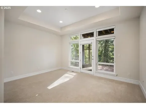6260 SW Sheridan Street Portland OR 97225