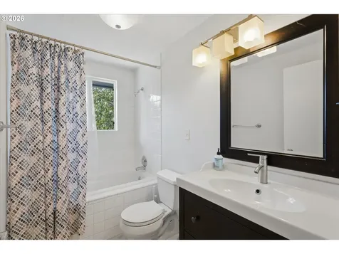 6407 SE 65th Avenue Portland OR 97206