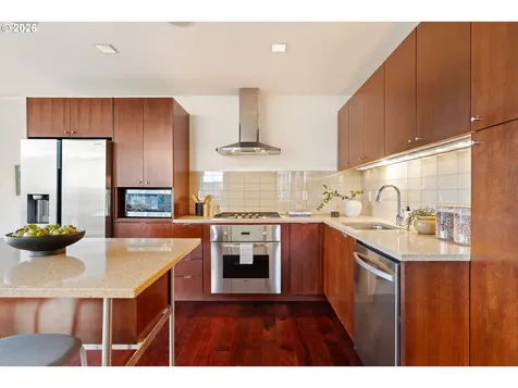 3570 S River Parkway Portland OR 97239