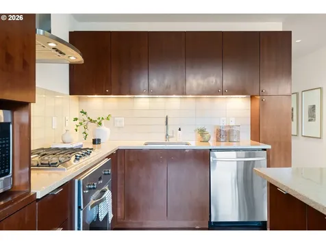 3570 S River Parkway Portland OR 97239
