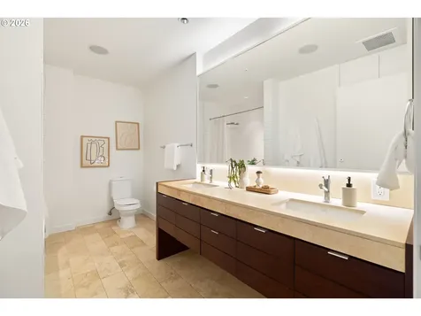 3570 S River Parkway Portland OR 97239