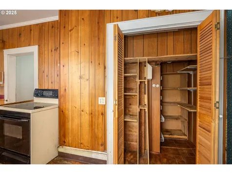 628 Birch Avenue Cottage Grove OR 97424