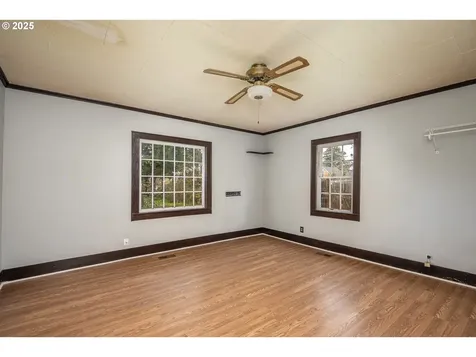 628 Birch Avenue Cottage Grove OR 97424