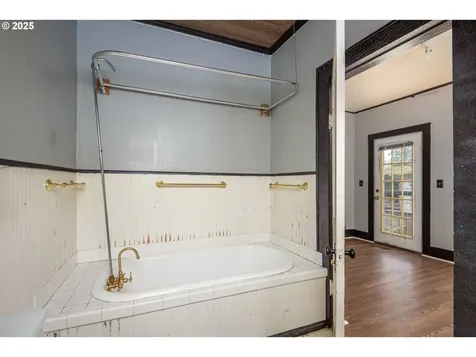 628 Birch Avenue Cottage Grove OR 97424