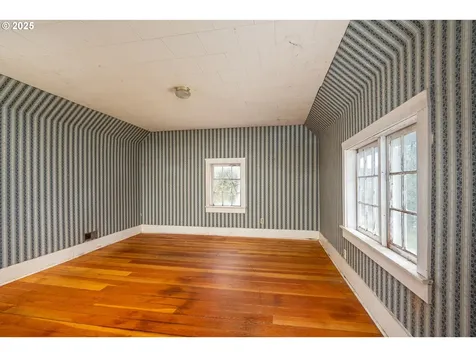 628 Birch Avenue Cottage Grove OR 97424