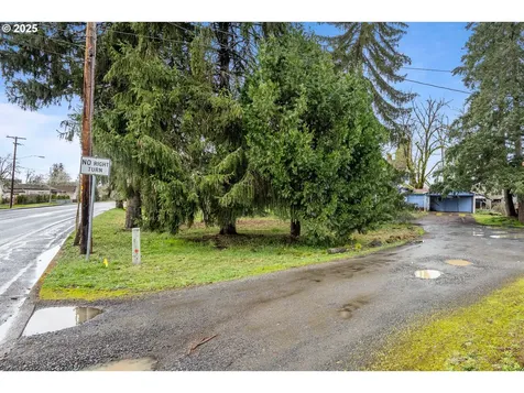 628 Birch Avenue Cottage Grove OR 97424