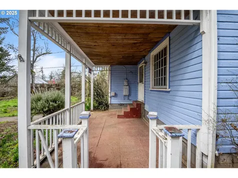 628 Birch Avenue Cottage Grove OR 97424