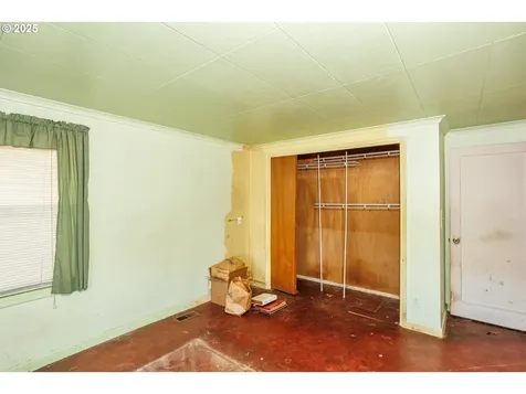 3937 SE 91st Avenue Portland OR 97266