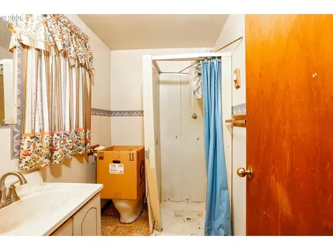 3937 SE 91st Avenue Portland OR 97266