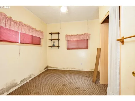 3937 SE 91st Avenue Portland OR 97266