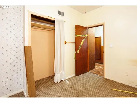 3937 SE 91st Avenue Portland OR 97266